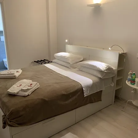 Tiburtina Suites, Gæstehus 3*