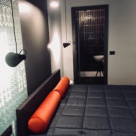 Tiburtina Suites, 3*