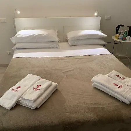 Tiburtina Suites, 3* Rom