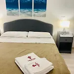 Tiburtina Suites,