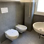 Tiburtina Suites, Gasthof