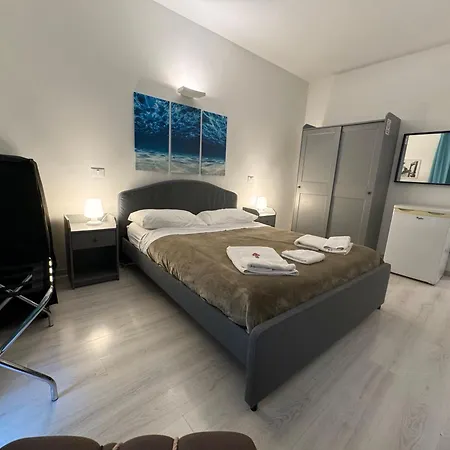 Tiburtina Suites, Gæstehus Rom