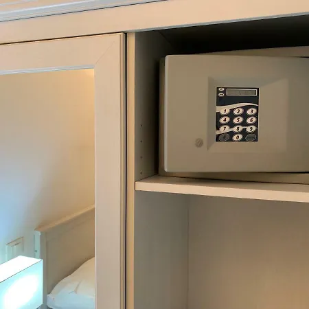 Tiburtina Suites, Gæstehus 2*