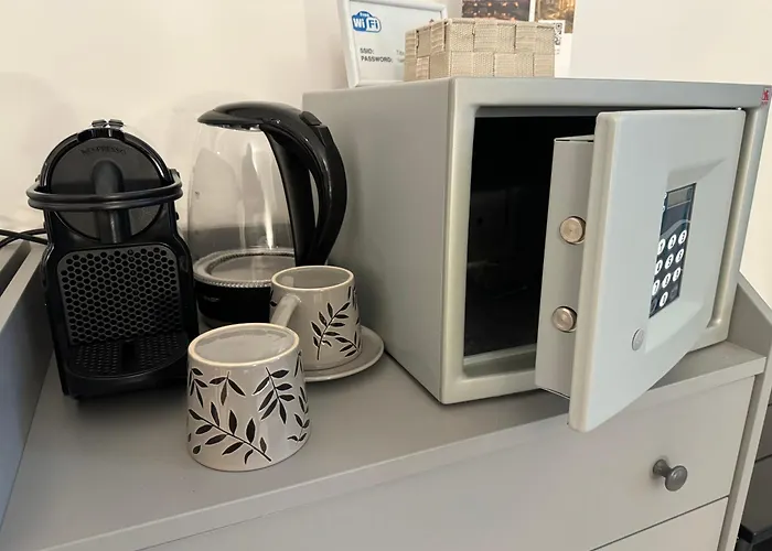 Tiburtina Suites, Pensión 3*