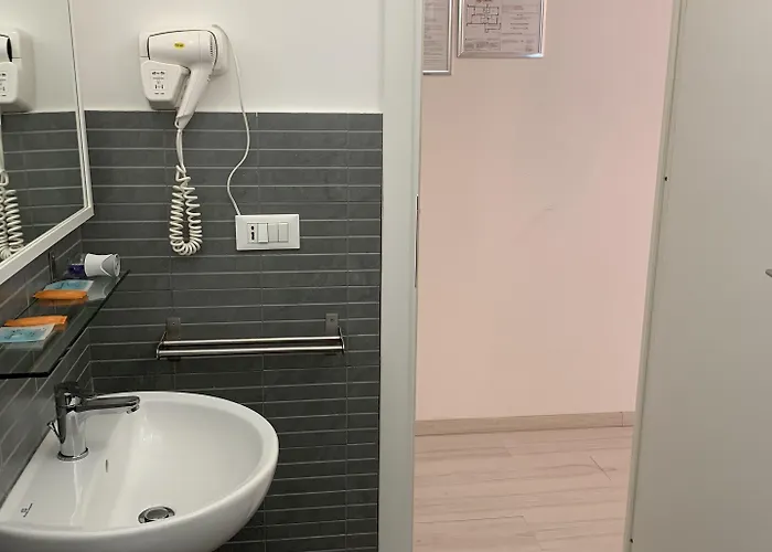 Pensión Tiburtina Suites, Roma