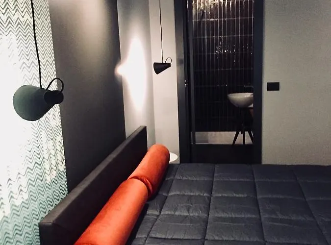 Tiburtina Suites, 3*