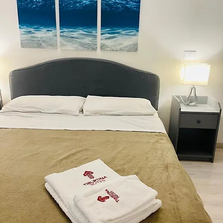 Tiburtina Suites,
